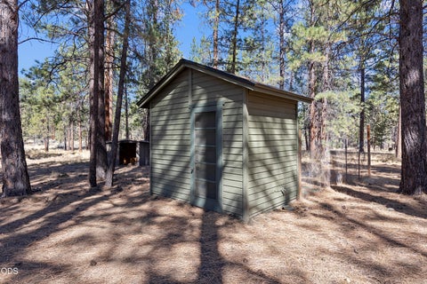 Tiny photo for 69173 Bay Drive, Sisters, OR 97759 (MLS # 220229647)
