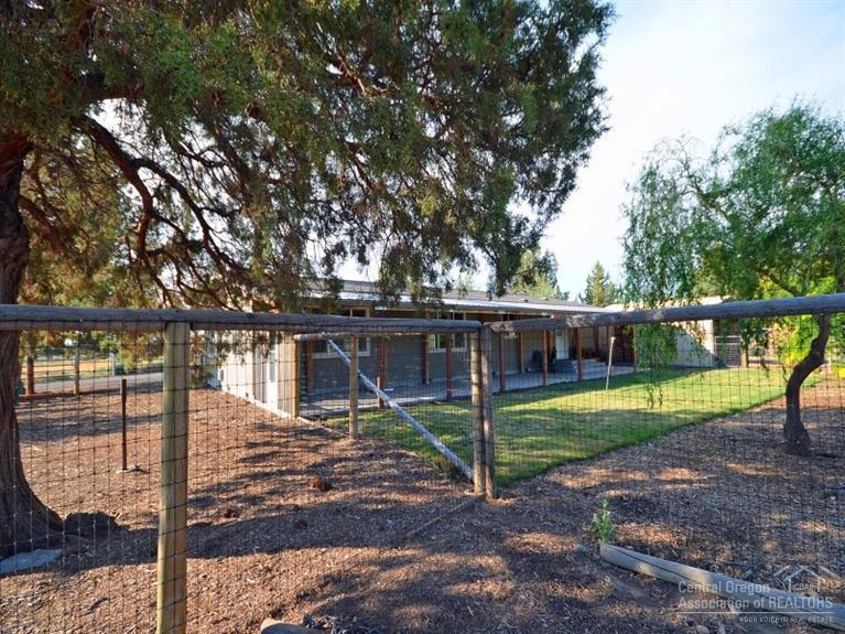 Crooked River Estate - Residential
