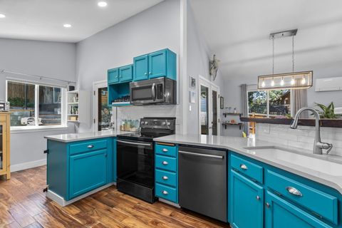 Tiny photo for 2807 NE Lotno Drive, Bend, OR 97701 (MLS # 220219734)