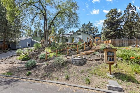 Tiny photo for 2807 NE Lotno Drive, Bend, OR 97701 (MLS # 220219734)