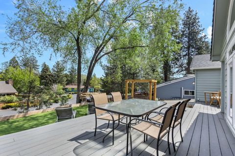 Tiny photo for 2807 NE Lotno Drive, Bend, OR 97701 (MLS # 220219734)