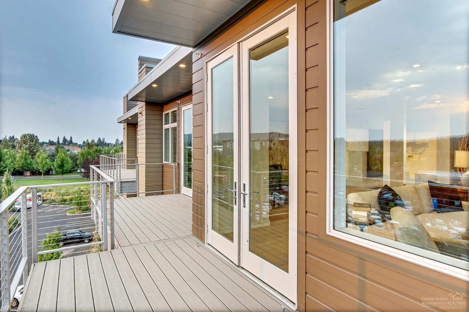 Upper Terrace - Residential