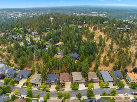 Tiny photo for 466 NW Flagline Drive, Bend, OR 97703 (MLS # 220227172)
