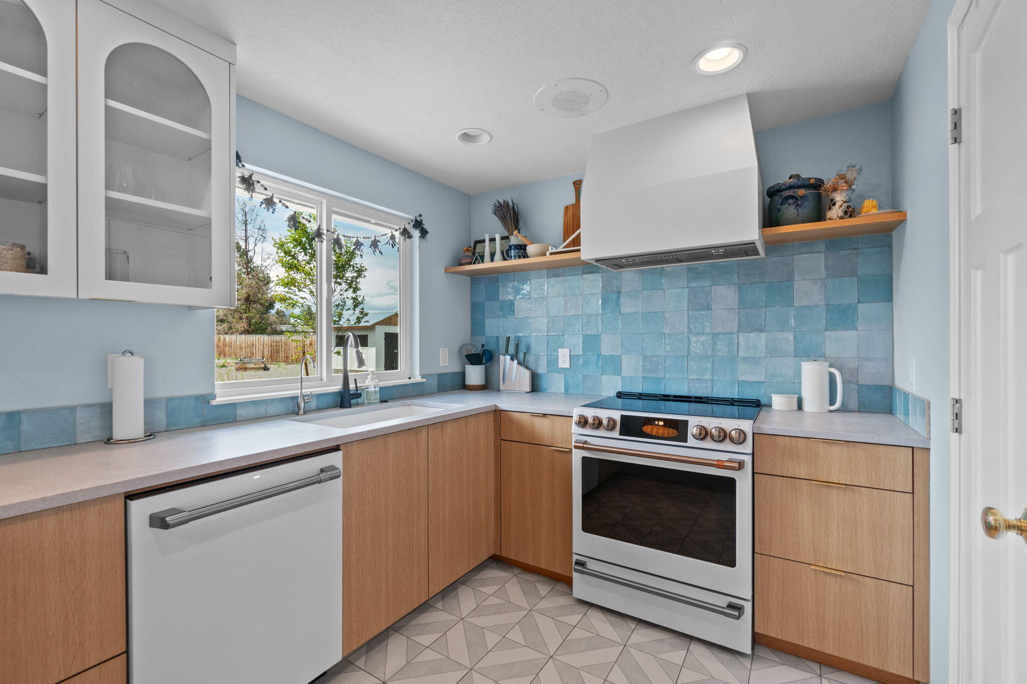 Ponderosa Cascade - Residential