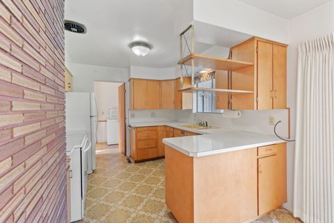 Tiny photo for 714 NE Riddle Drive, Grants Pass, OR 97526 (MLS # 220214330)