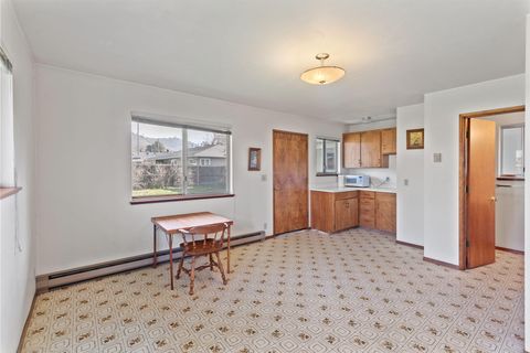 Tiny photo for 714 NE Riddle Drive, Grants Pass, OR 97526 (MLS # 220214330)