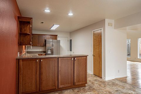 Tiny photo for 115 Oak Meadows Place, Ashland, OR 97520 (MLS # 220215363)