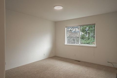 Tiny photo for 115 Oak Meadows Place, Ashland, OR 97520 (MLS # 220215363)