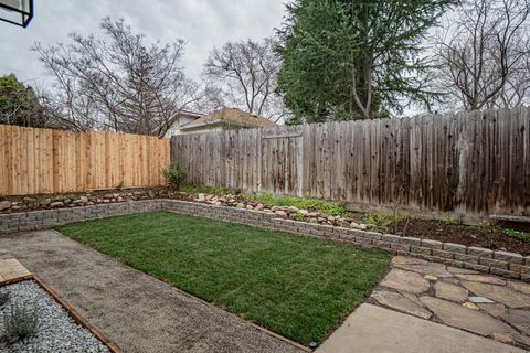 Tiny photo for 115 Oak Meadows Place, Ashland, OR 97520 (MLS # 220215363)