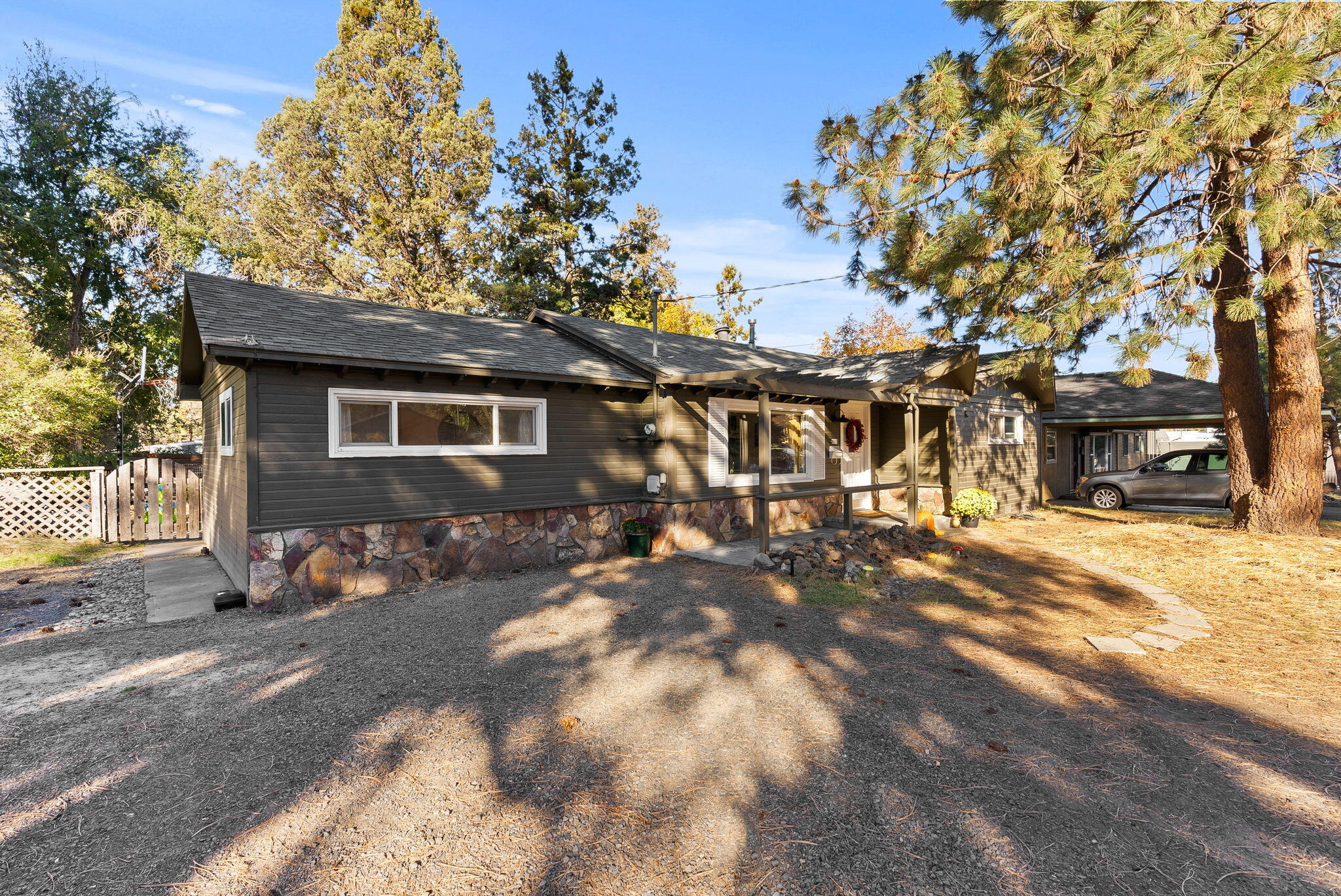 845 NE 8th Street
