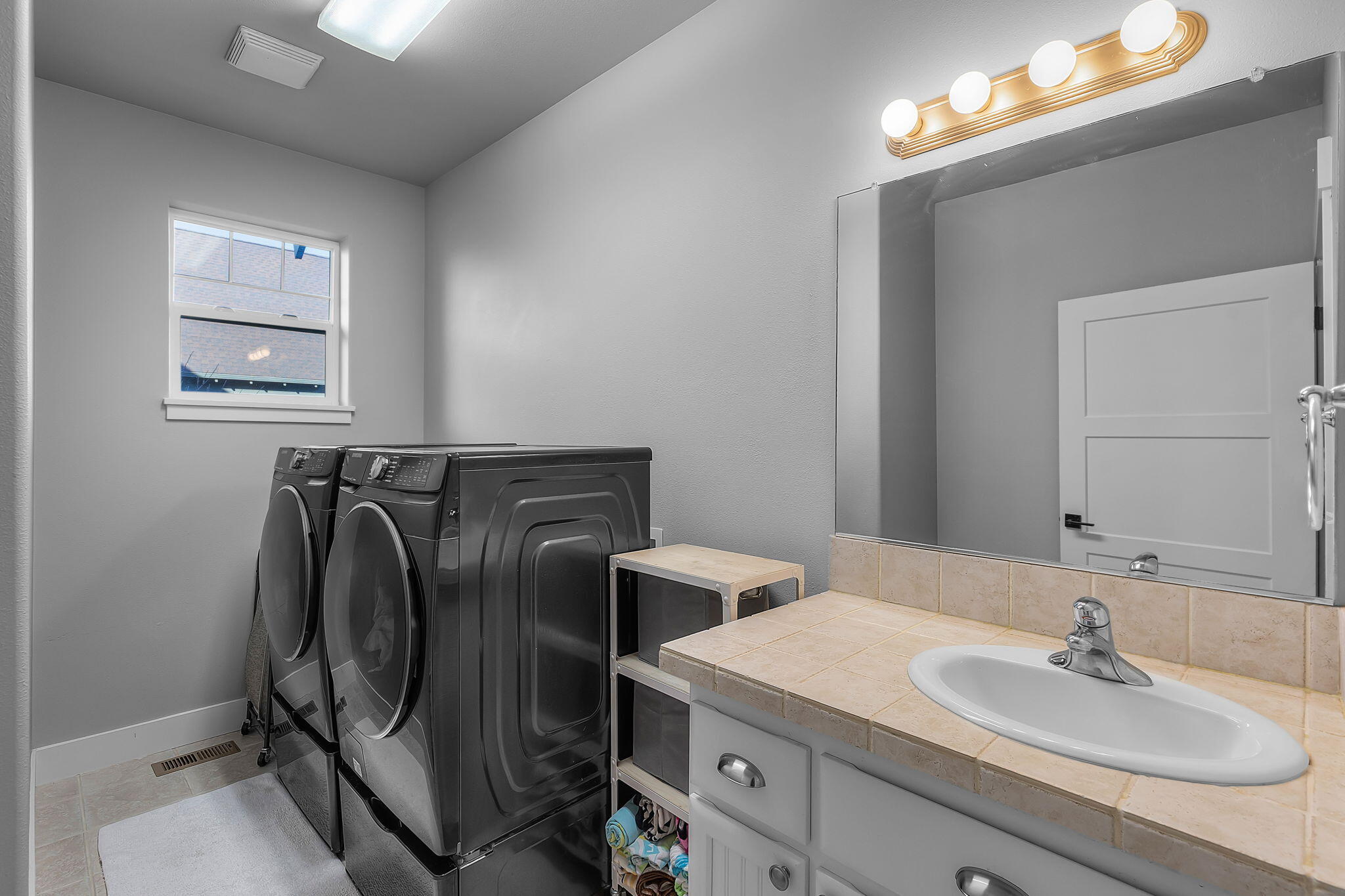 Canyon Rim Village - Residential