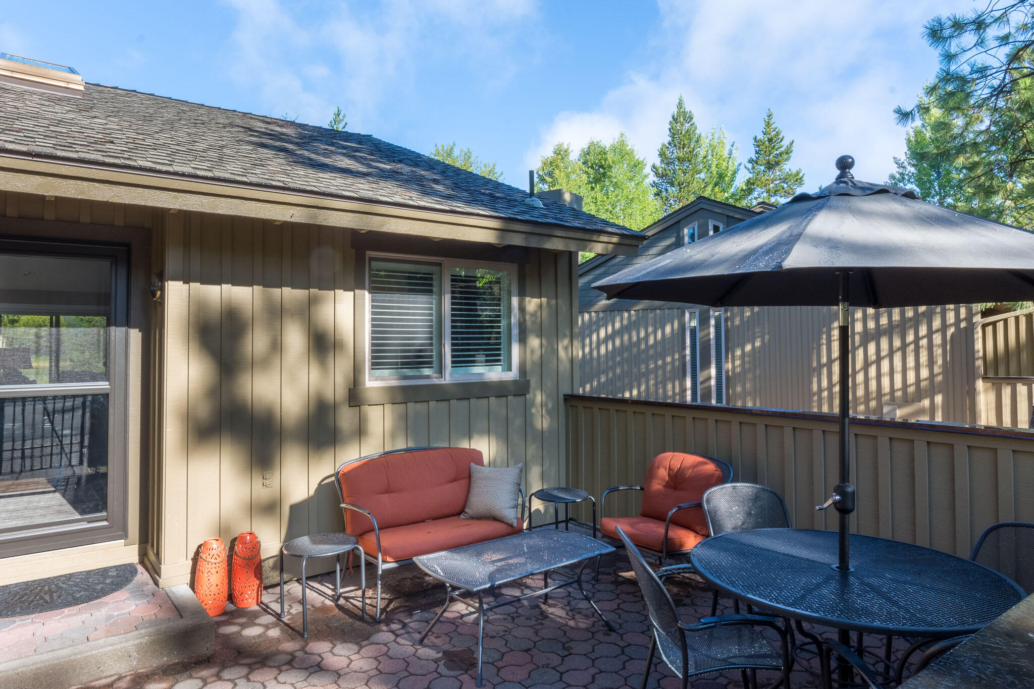 Quelah Condos - Residential