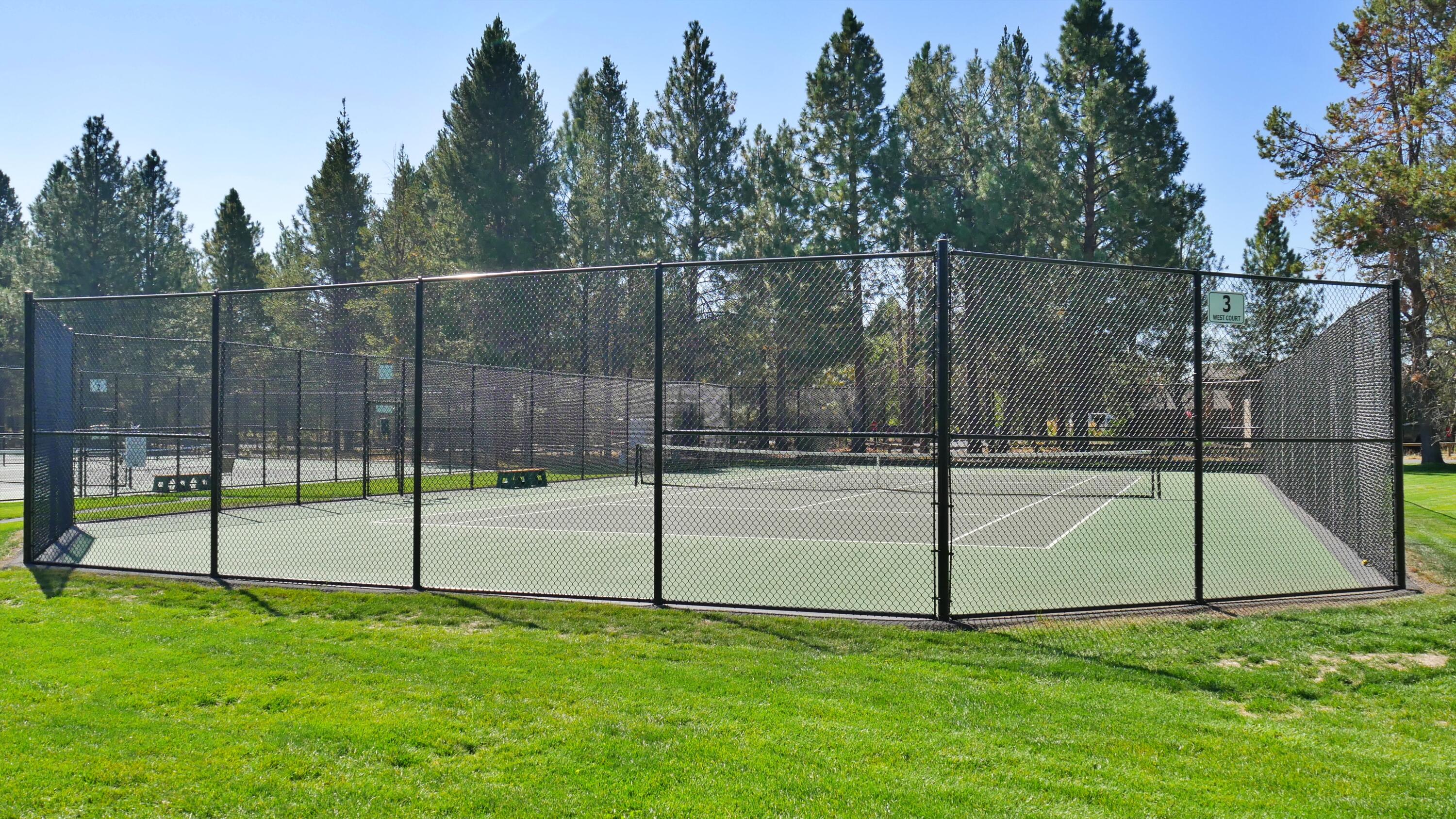 Quelah Condos - Residential