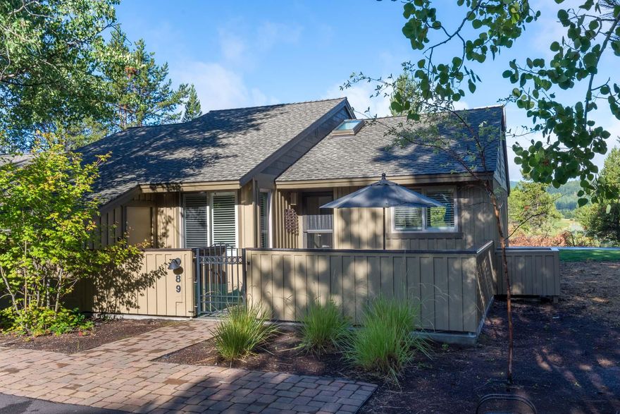 Welcome to #89 Quelah! Stunning views, eastern exposure front patio and western exposure back deck,  professionally designed and appointed interior, and thoughtful updates/upgrades throughout make this property a must see. Paver patio in the front of the property perfect for watching the sunrise, and lovely back deck for gorgeous sunsets. Primary suite and living room look onto beautiful Lake Aspen where you can watch the swans, ducks, and cranes go by. Easy access to the bike path with nearby access to the Deschutes River, Sunriver Nature Center and Observatory, Marina, and Stables. Moving inside, you will find an expertly designed transitional style that incorporates straight contemporary lines with the curves of classic pieces. Prepare lovely meals in the gourmet kitchen. A/C for hot summer days, and a wood burning fireplace on cold winter days. Owner amenities include a pool, hot tub, and pool house, newly renovated tennis and pickleball courts, and lush grassy common areas.