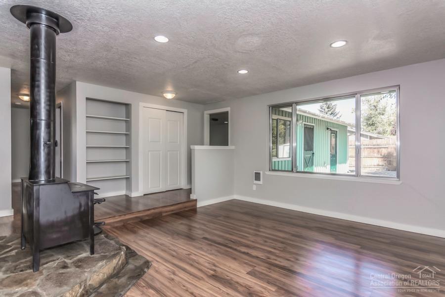 Hillcrest J - Residential