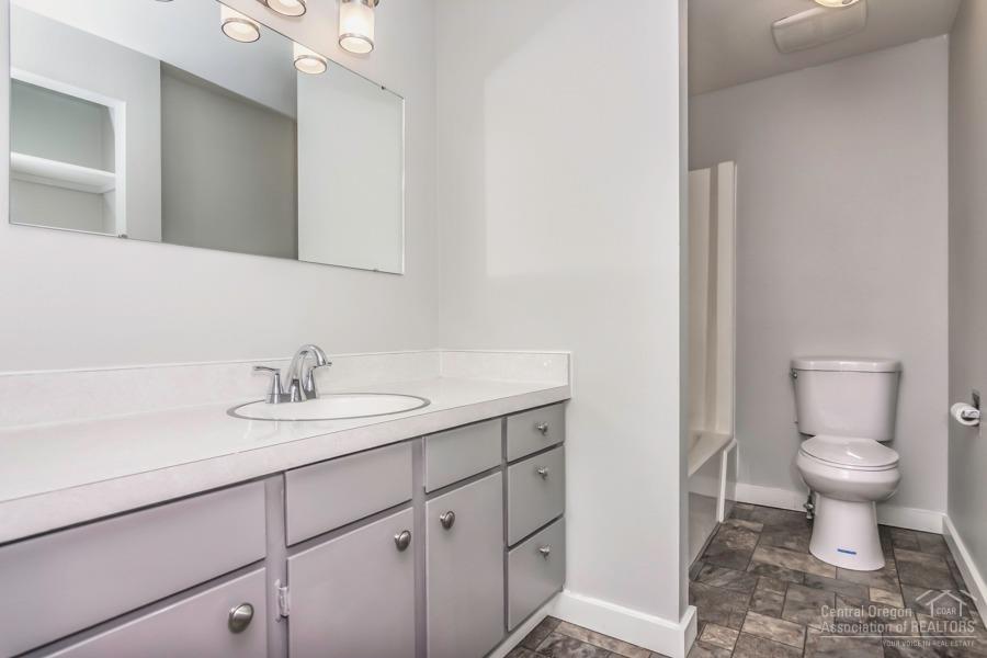 Hillcrest J - Residential
