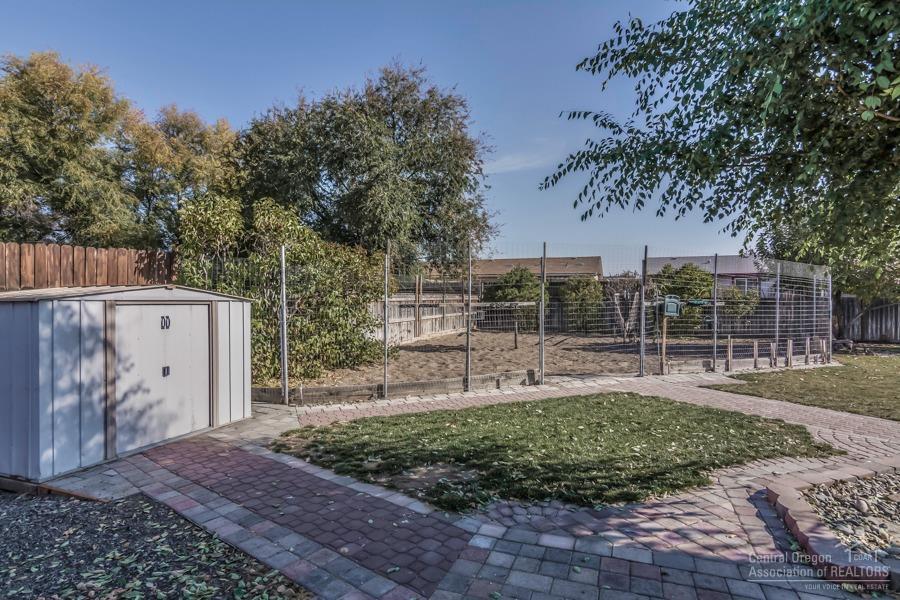 Hillcrest J - Residential