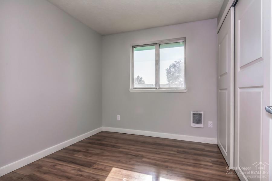 Hillcrest J - Residential