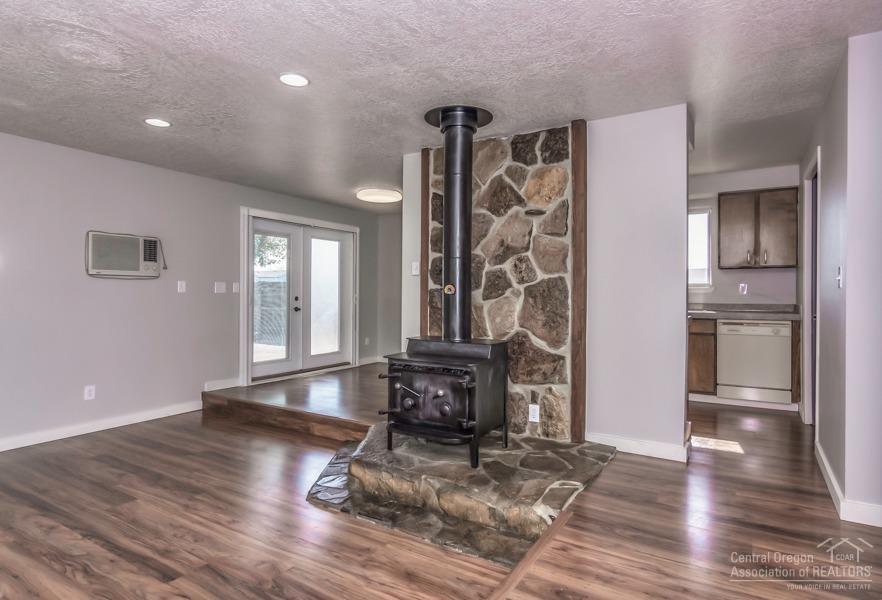 Hillcrest J - Residential