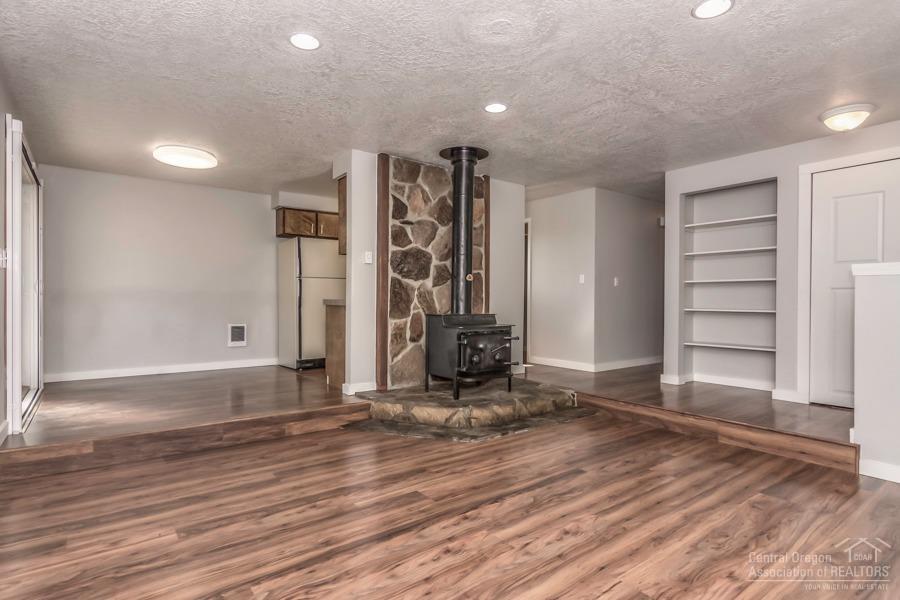 Hillcrest J - Residential
