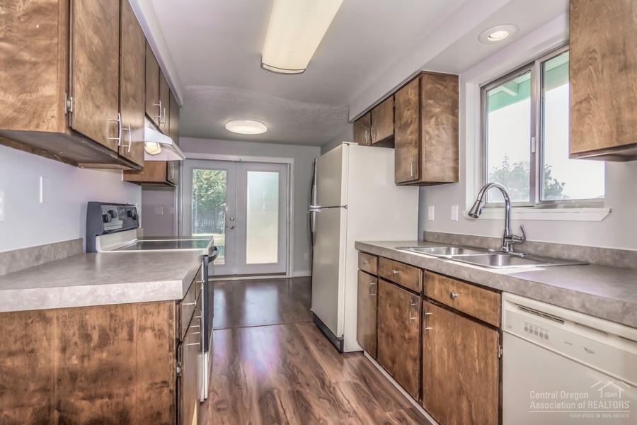 Hillcrest J - Residential