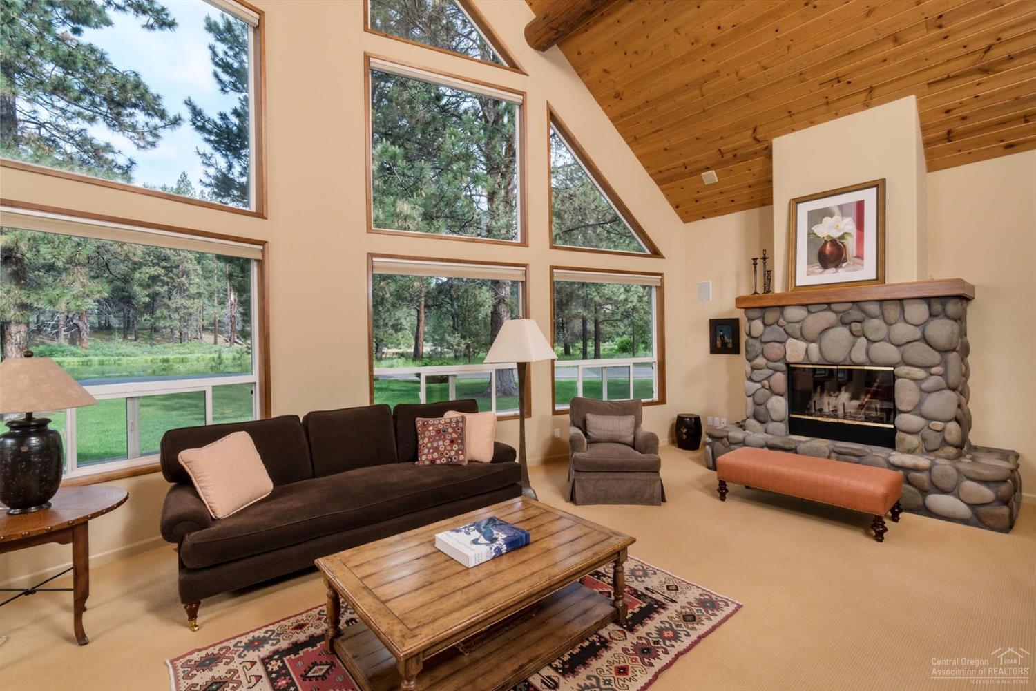 River Bluff Estate - Residential