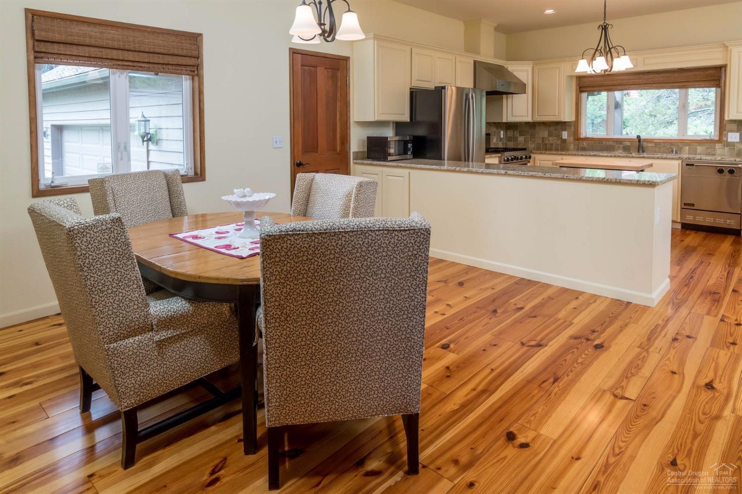 River Bluff Estate - Residential