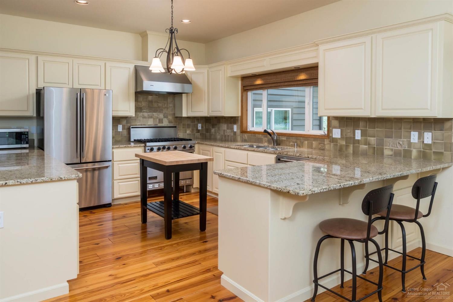 River Bluff Estate - Residential