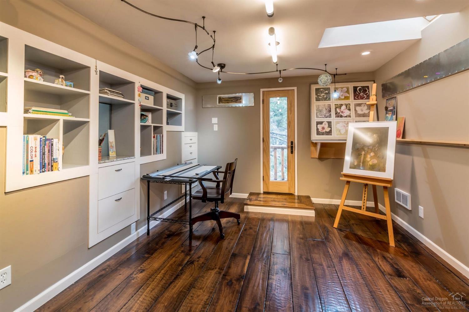 River Bluff Estate - Residential