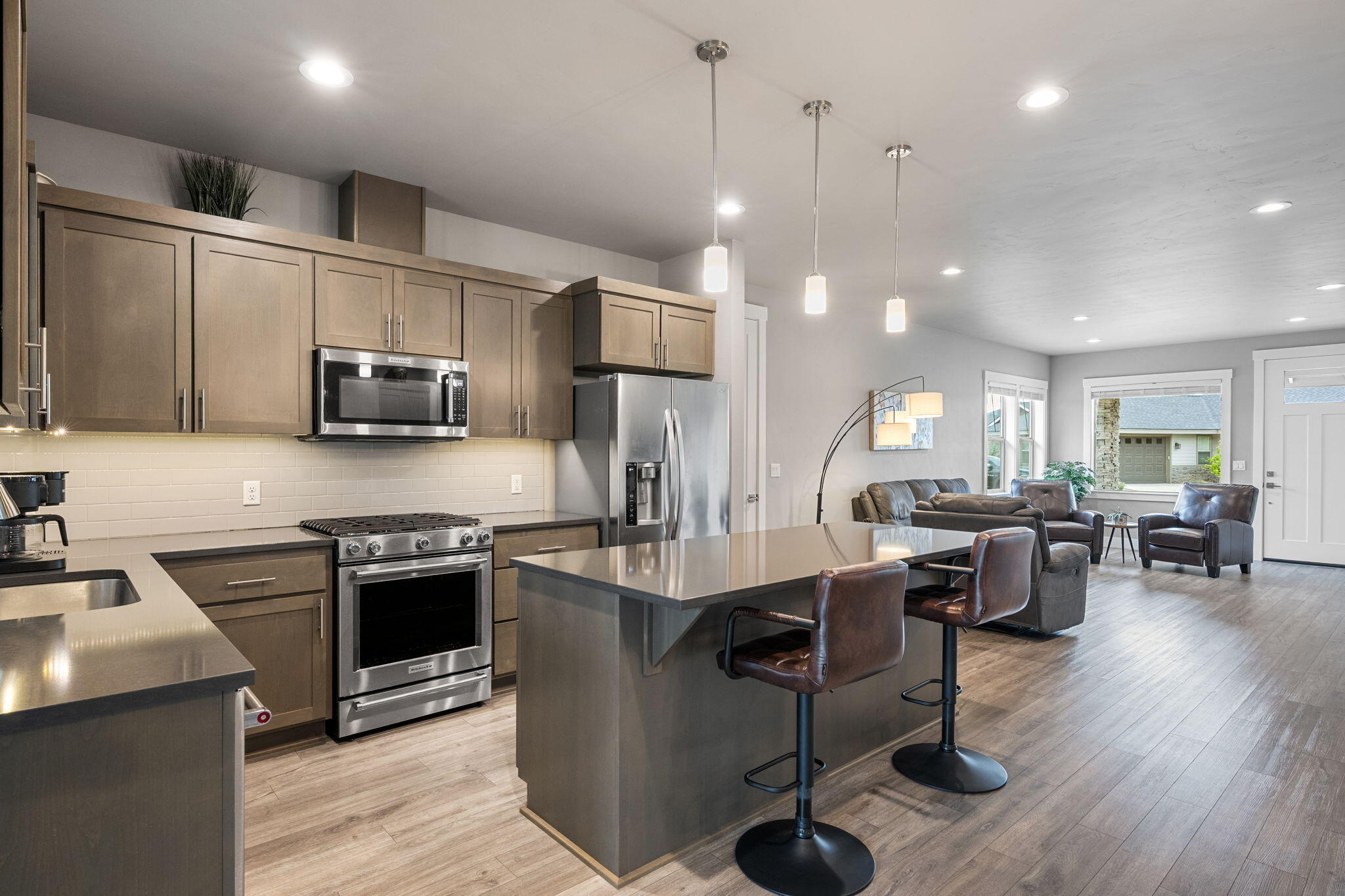 Dry Canyon - Residential