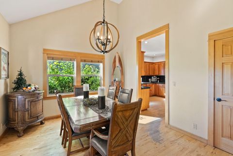 Tiny photo for 2405 NW Skyline Ranch Road, Bend, OR 97703 (MLS # 220213361)