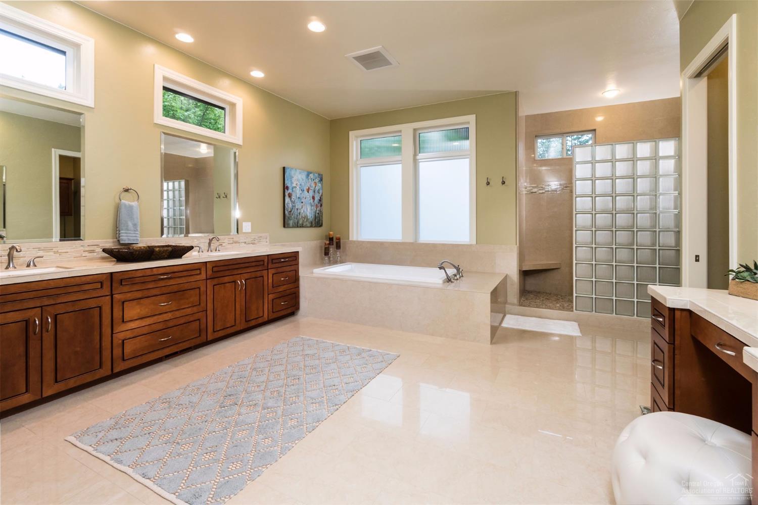 Awbrey Glen - Residential