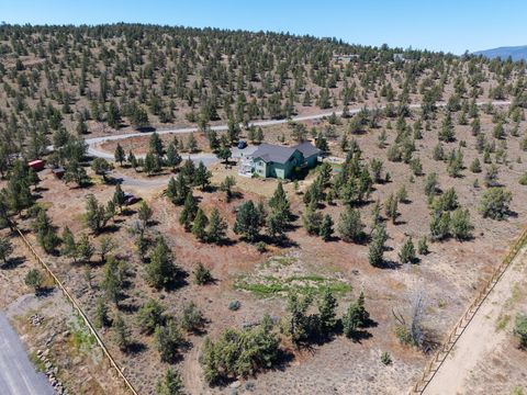 Tiny photo for 444 NW Pinecrest Drive, Prineville, OR 97754 (MLS # 220216976)
