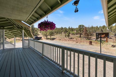 Tiny photo for 444 NW Pinecrest Drive, Prineville, OR 97754 (MLS # 220216976)