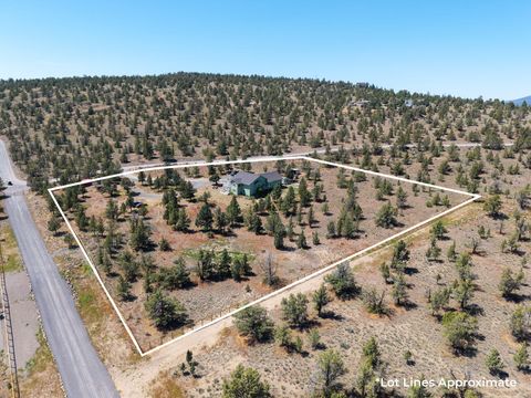 Tiny photo for 444 NW Pinecrest Drive, Prineville, OR 97754 (MLS # 220216976)