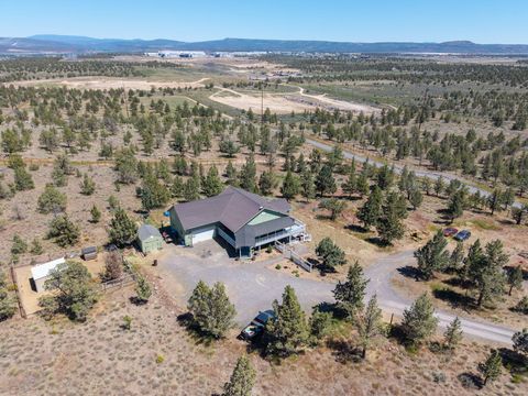 Tiny photo for 444 NW Pinecrest Drive, Prineville, OR 97754 (MLS # 220216976)