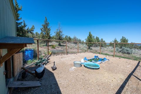 Tiny photo for 444 NW Pinecrest Drive, Prineville, OR 97754 (MLS # 220216976)