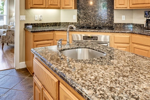 Tiny photo for 977 Fairview Court, Eagle Point, OR 97524 (MLS # 220226853)