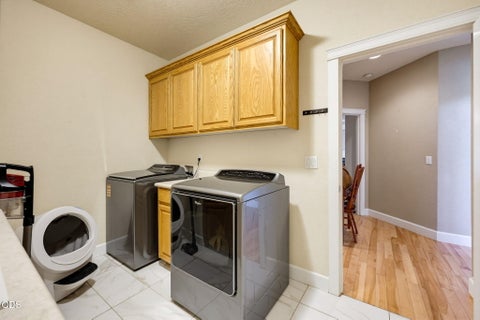 Tiny photo for 977 Fairview Court, Eagle Point, OR 97524 (MLS # 220226853)