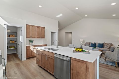 Tiny photo for 3099 Mt. Thielsen Drive #66, Medford, OR 97504 (MLS # 220217558)