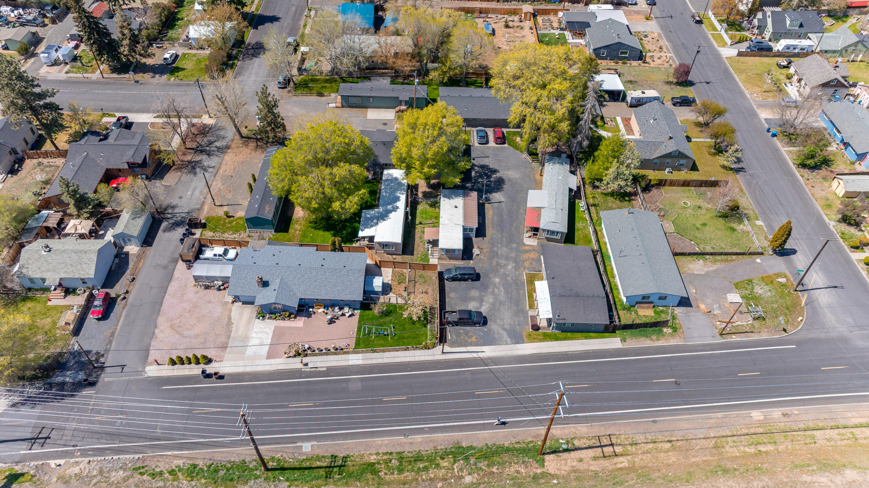 215 NW Canal Boulevard