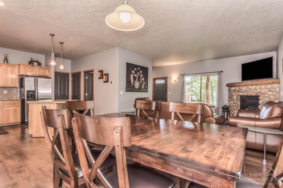 Paulina Peaks - Residential