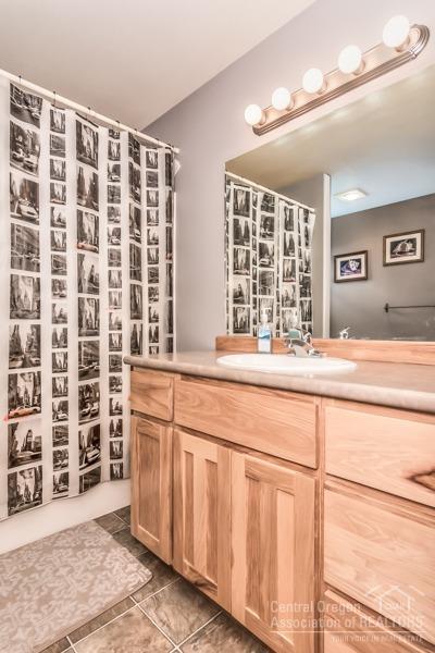 Paulina Peaks - Residential