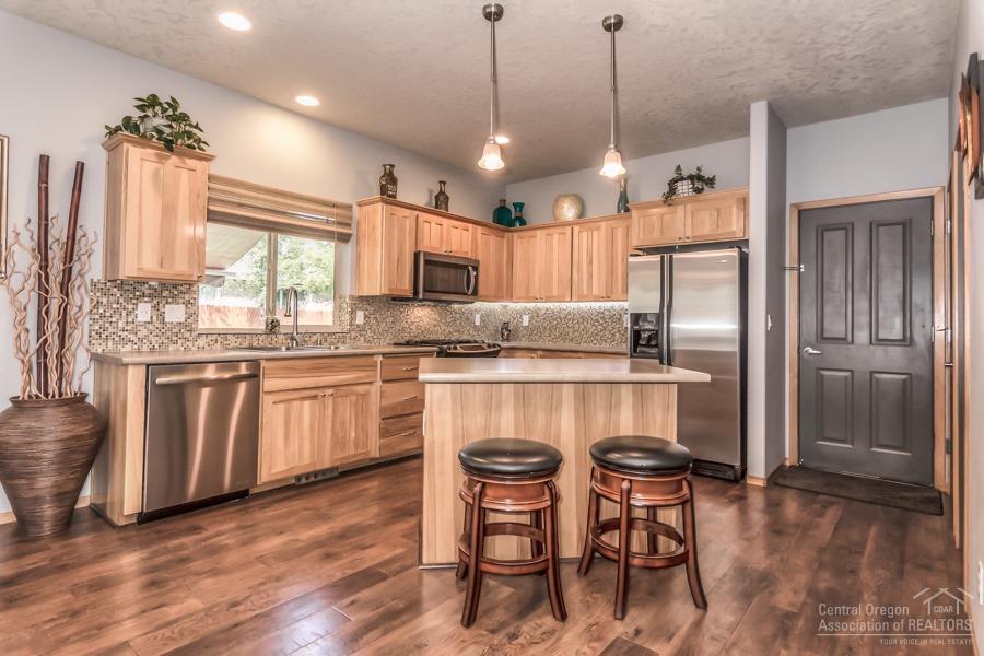 Paulina Peaks - Residential