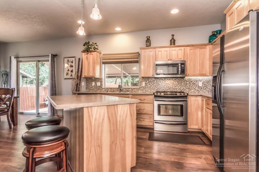 Paulina Peaks - Residential