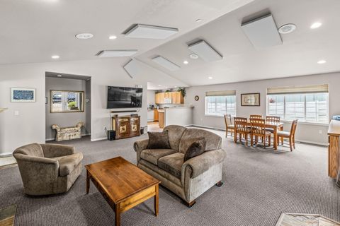 Tiny photo for 3626 SW 29th Street, Redmond, OR 97756 (MLS # 220220101)