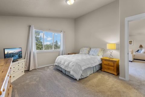Tiny photo for 3626 SW 29th Street, Redmond, OR 97756 (MLS # 220220101)