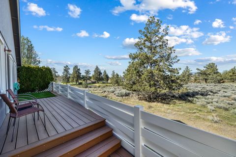 Tiny photo for 3626 SW 29th Street, Redmond, OR 97756 (MLS # 220220101)