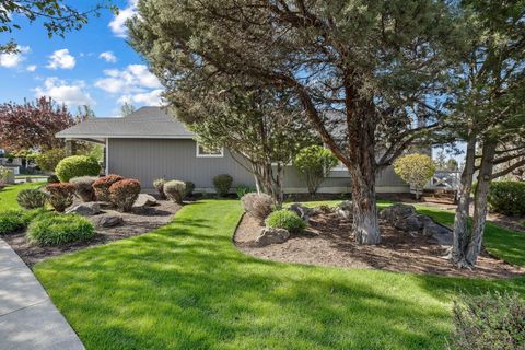 Tiny photo for 3626 SW 29th Street, Redmond, OR 97756 (MLS # 220220101)