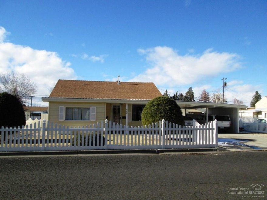 Cute home with Charater. Nice established home in great NW Area. Useable floorplan. Vinyl siding and fencing. Perfect condition. Shop building Alley access. Gas Forced Air heat beautifully landscaped front and back. Double car port. Well taken care of home inside and out. Close to schools and downtown shopping ect.